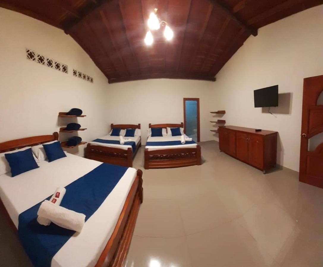 Hotel Jardin De Rosas ภายนอก รูปภาพ